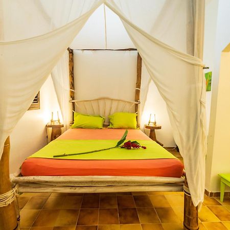 Вилла Martinique Treehouse Canton Suisse Экстерьер фото