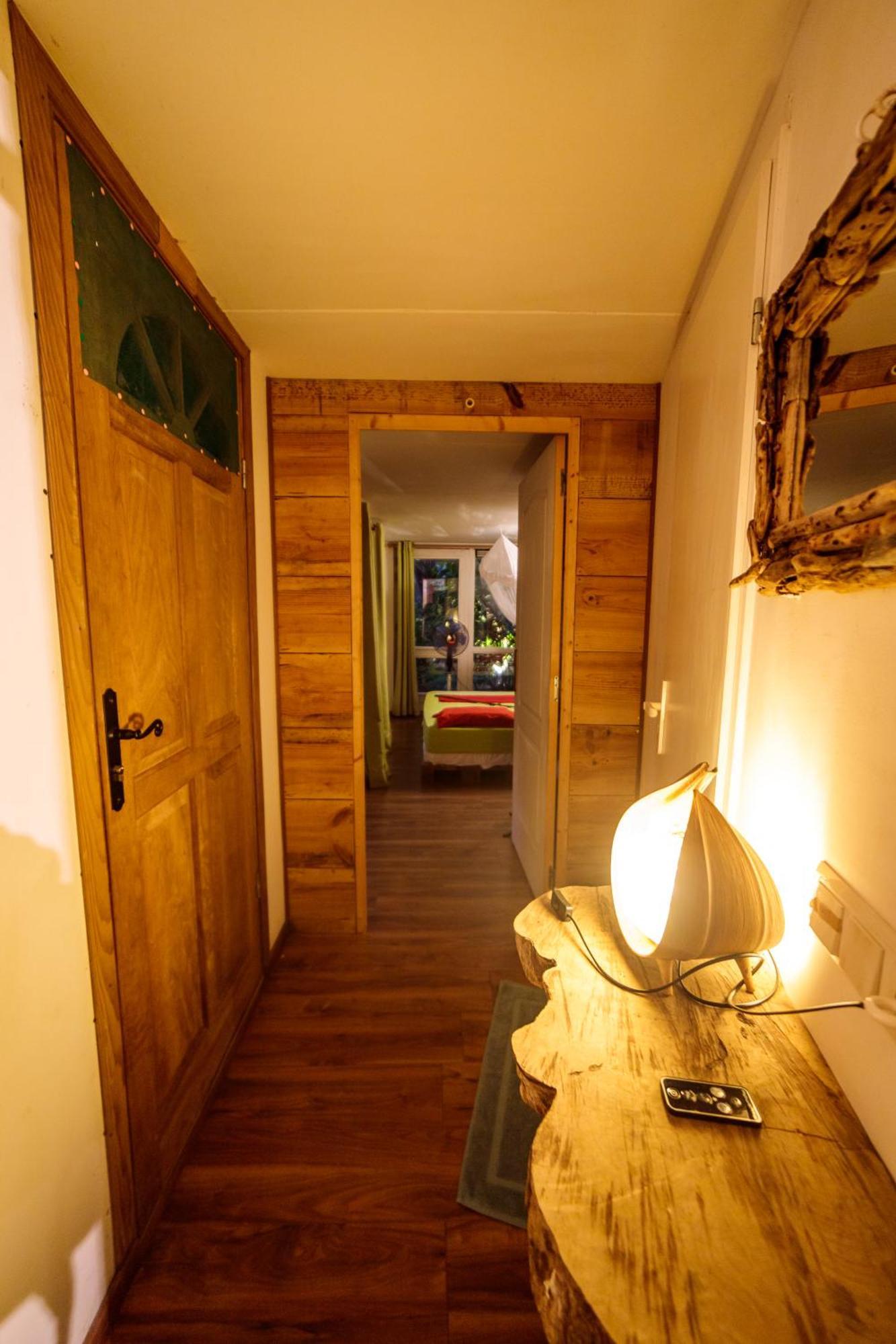 Вилла Martinique Treehouse Canton Suisse Экстерьер фото