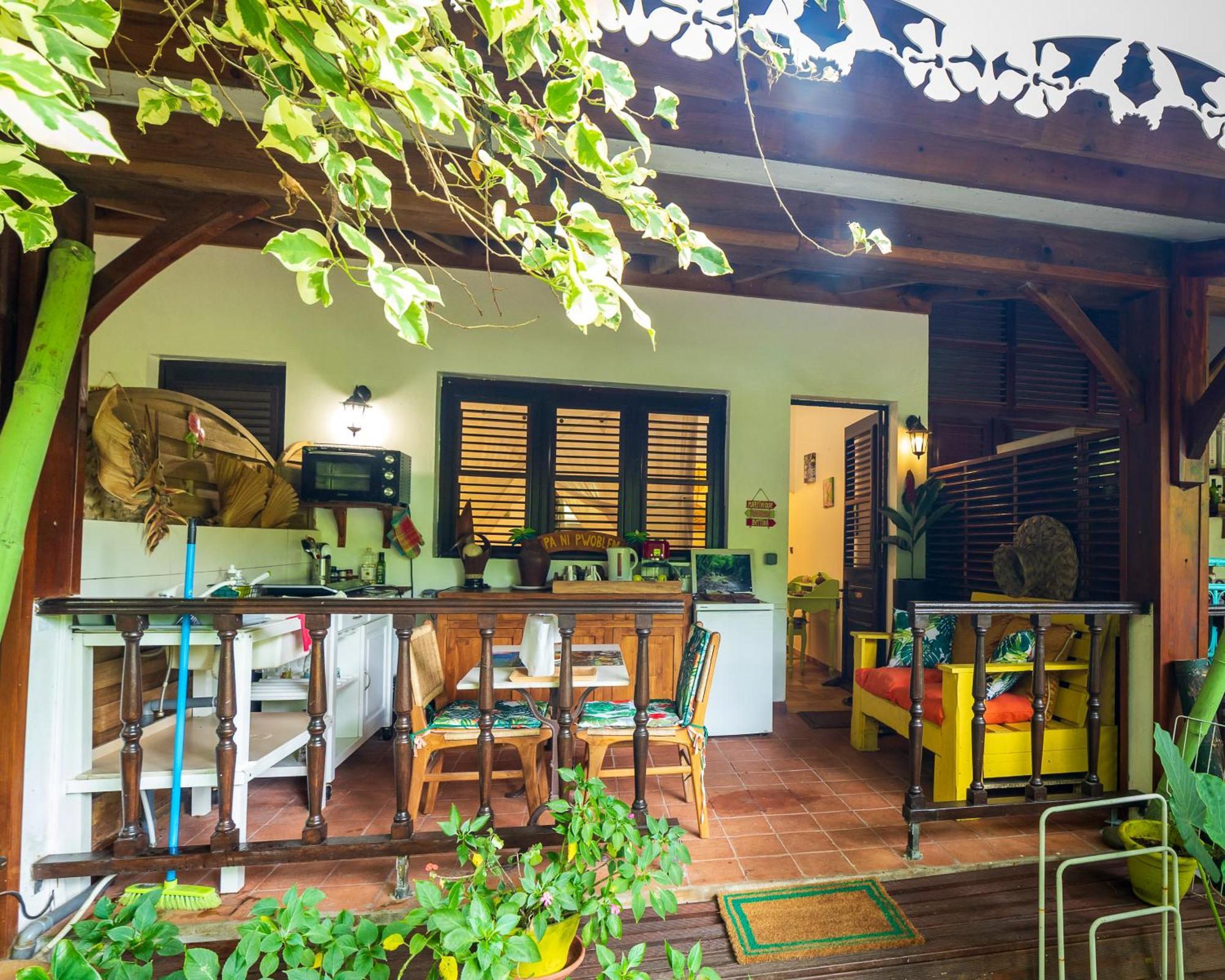 Вилла Martinique Treehouse Canton Suisse Экстерьер фото