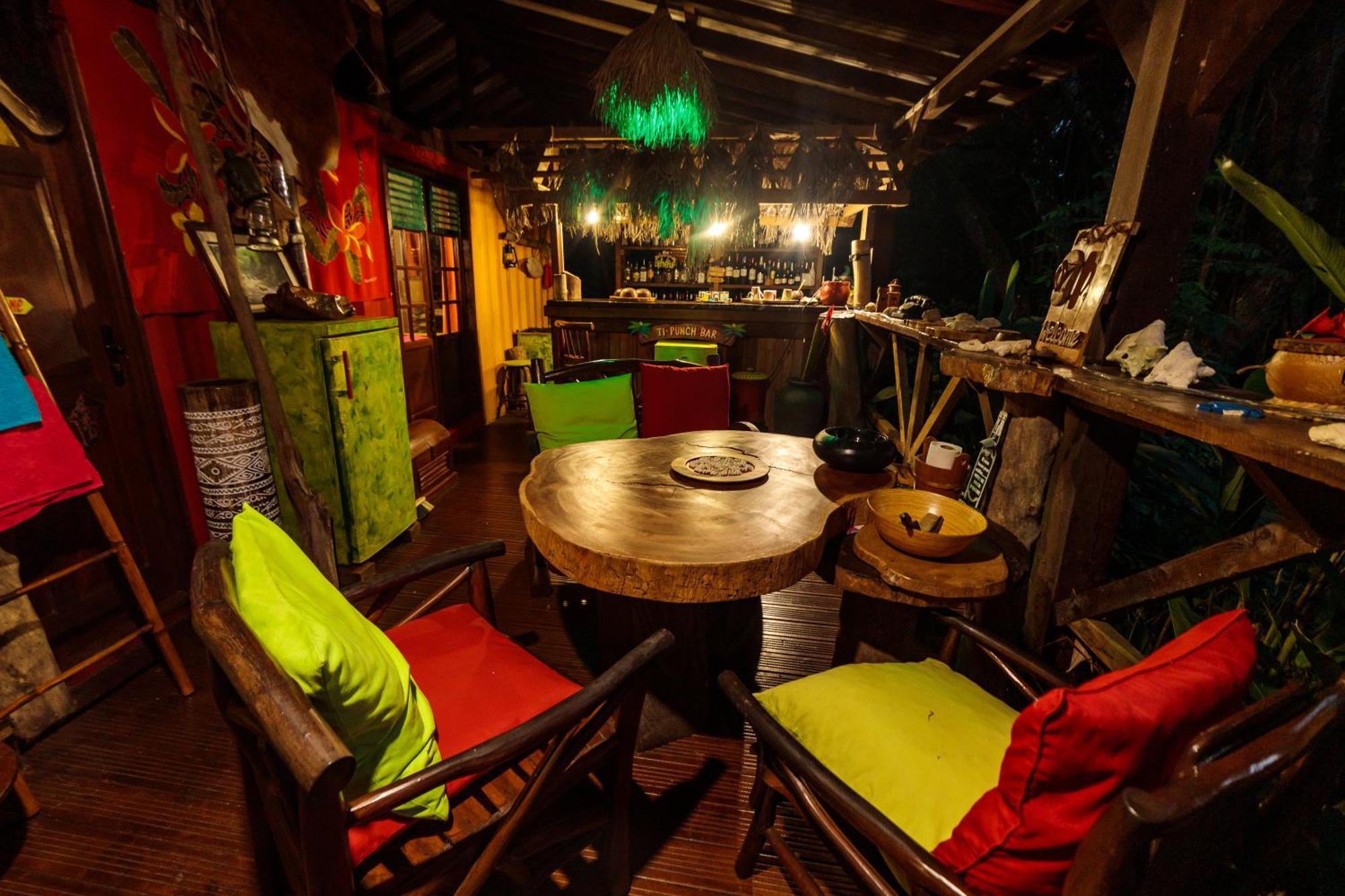 Вилла Martinique Treehouse Canton Suisse Экстерьер фото
